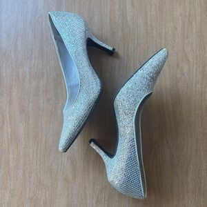 Fioni Night Silver Glitter Heels Size 7W